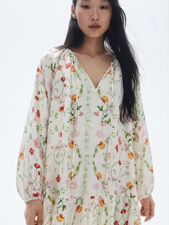 H&M Dresses & Skirts - H&M Floral Tie-Detail relaxed fit long sleeve dress